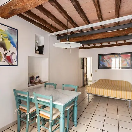 Apartamento Via Franciosa 36 Siena